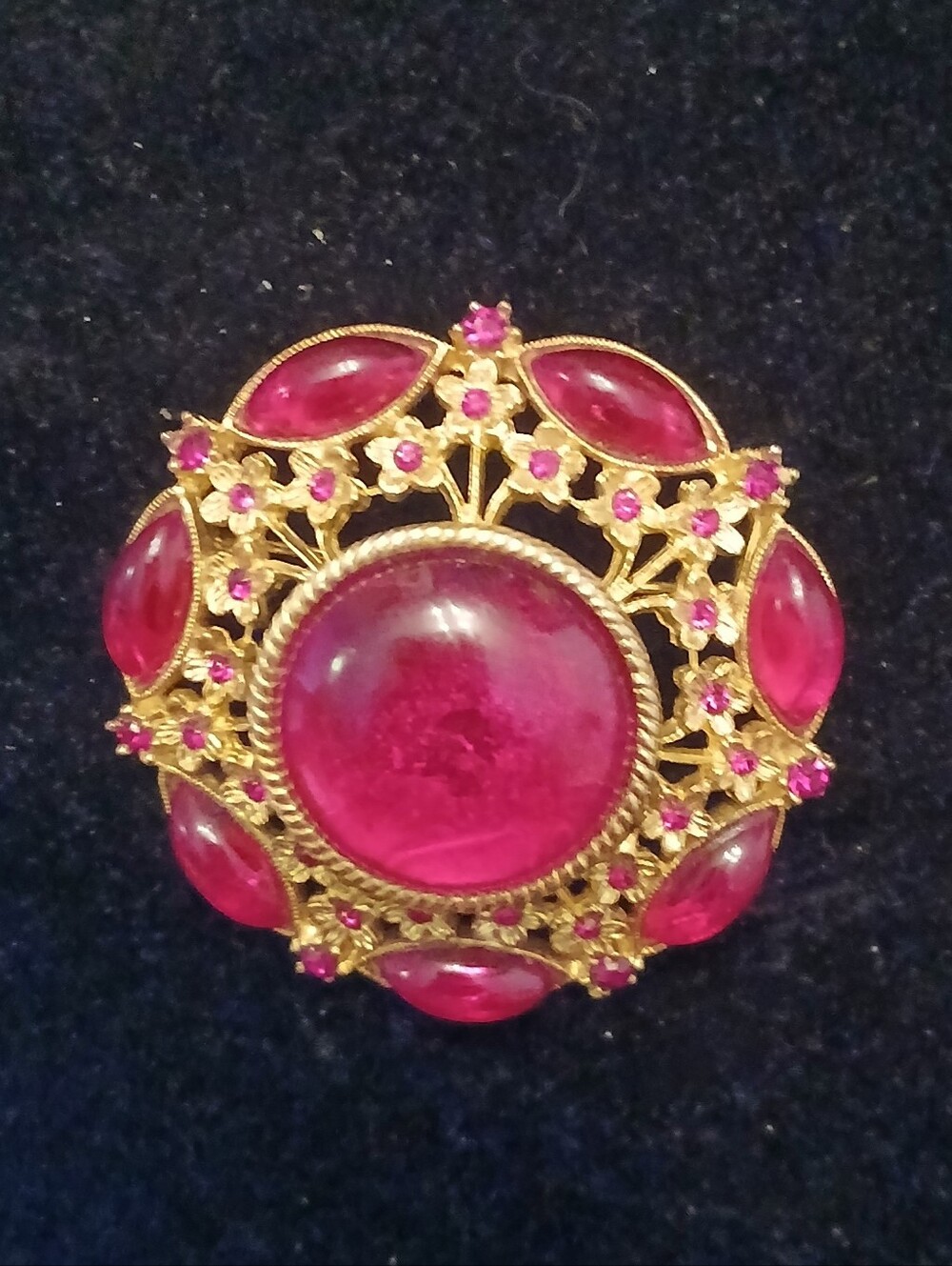 Vintage Unmarked Goldtone Floral Red Cabuchon Statement Brooch 2 1/4 Inches